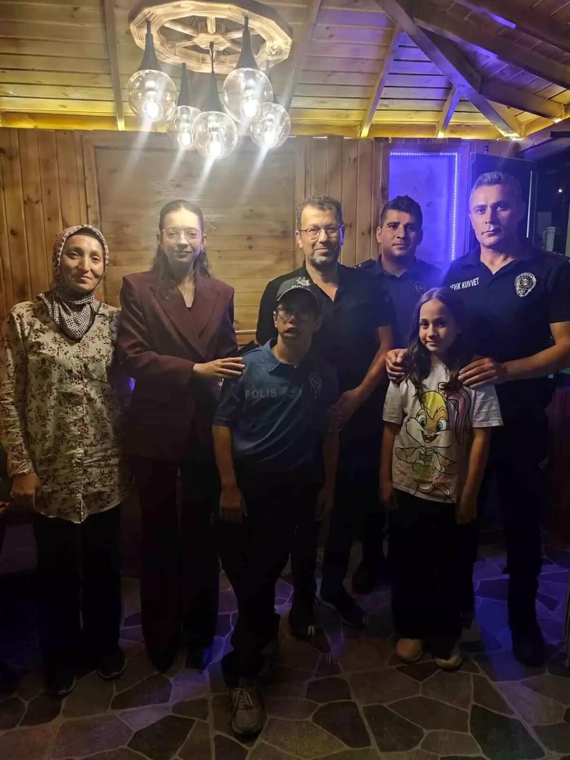 efe-abdusun-polis-olma-hayali-gerceklesti-gSa8Z3ui.jpg